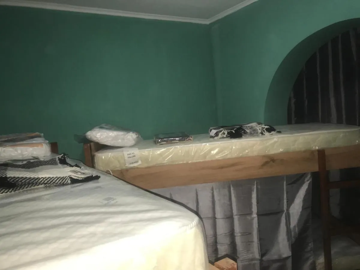 Ararat-Borschagovskaya Hostel Kyiv Ukraine